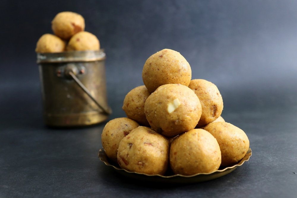 Besan ke Laddu Recipe